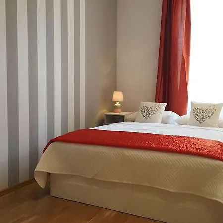 아파트 Old Town *