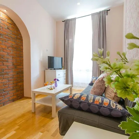 Old Town Apartment
